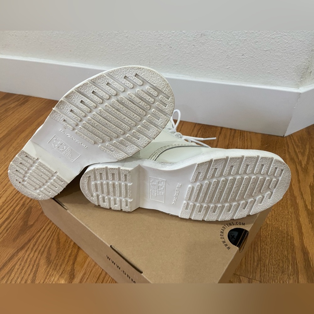 Dr. Martens Women’s White Lace-Up Combat Boots - Picture 7 of 8
